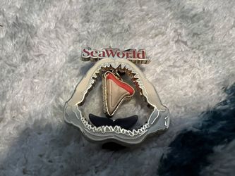Seaworld Pin