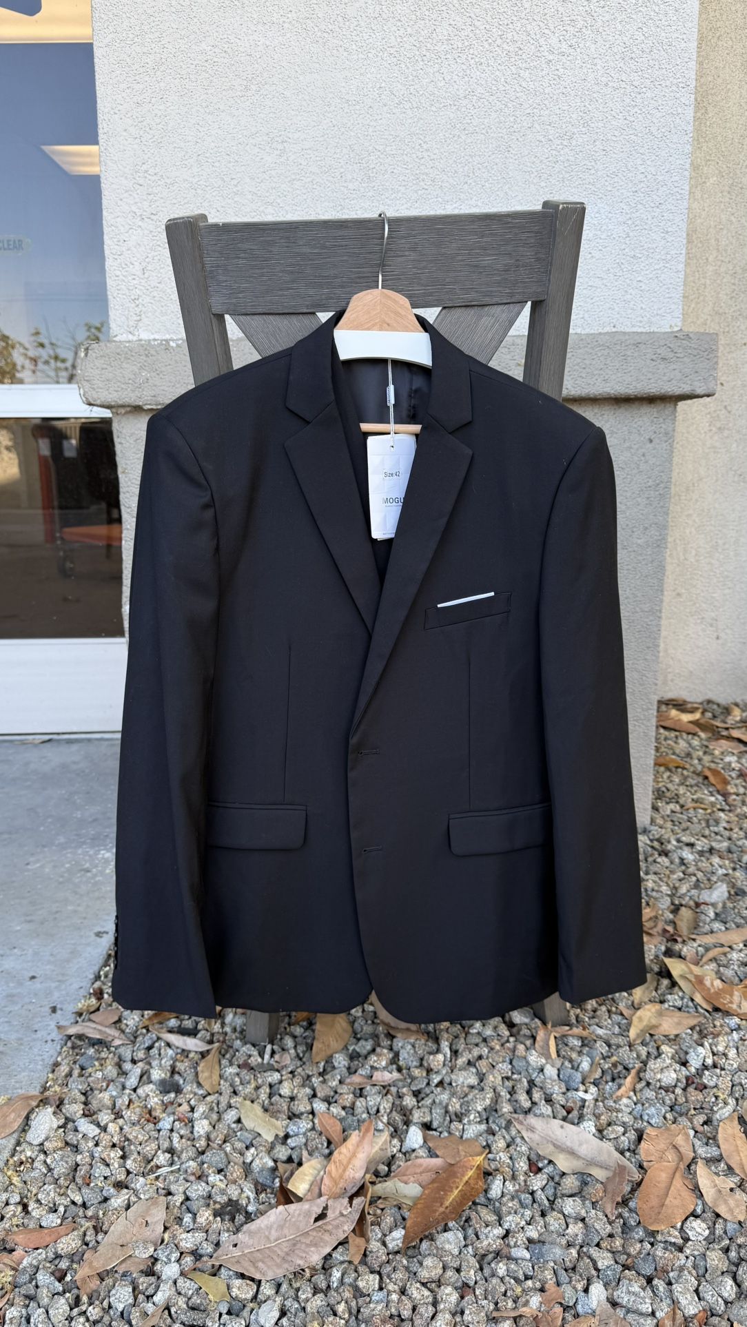 MOGU Menβs Black Suit Blazer & Vest Set β Size 42