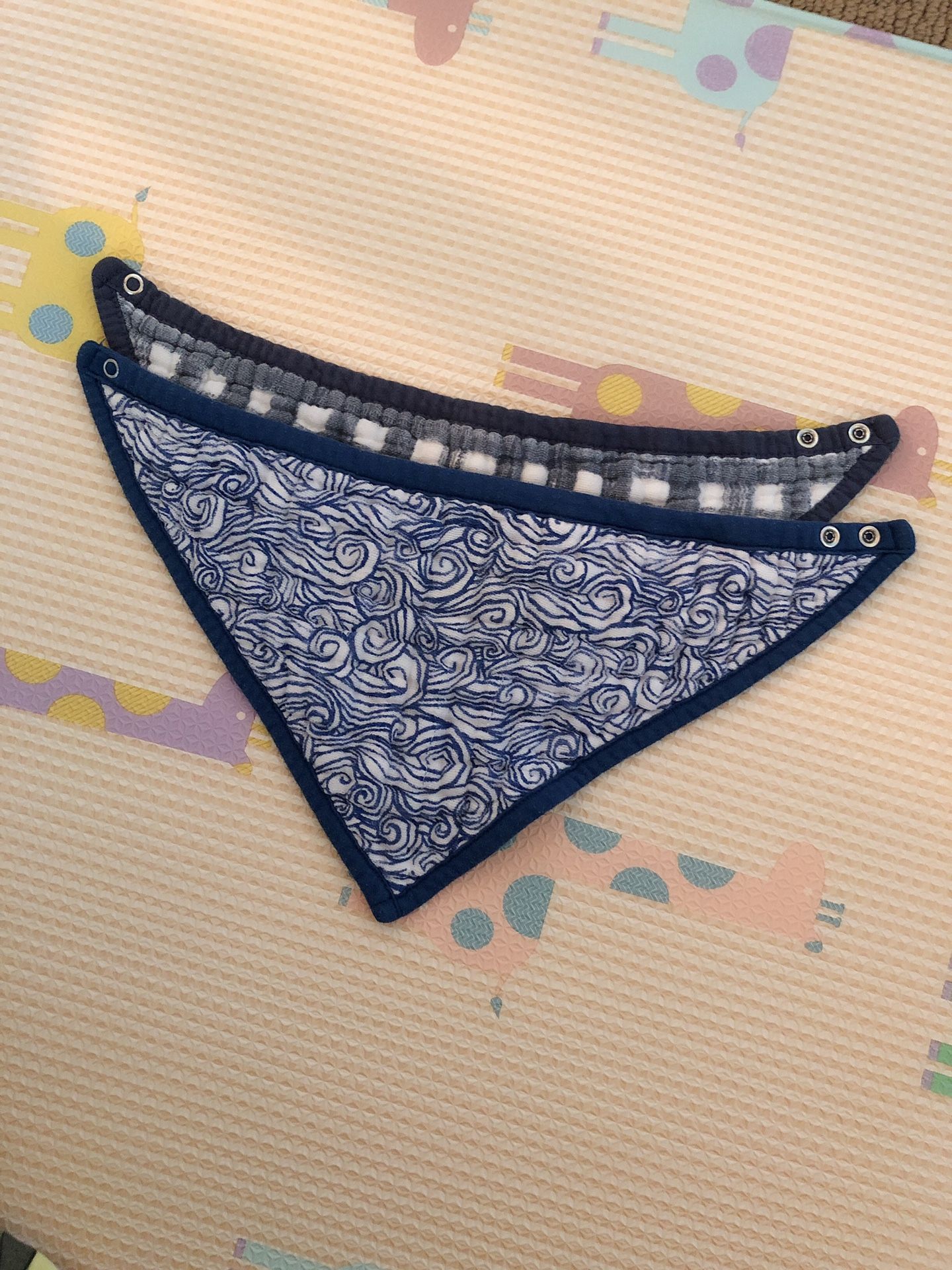 Baby Bibs/Aden+Anais burpy Bibs/ Burpy Cloths/Snap Bibs/bandana Bibs/Copper Pearls /Nike /carter’s