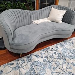 💦 Sophia Gray Sofa$20 Down Payment and delivery available 