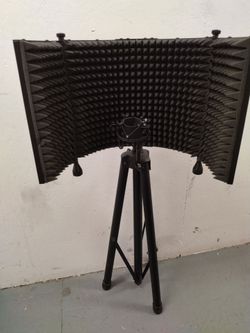 Microphone Isolation Shield with Tripod Stand