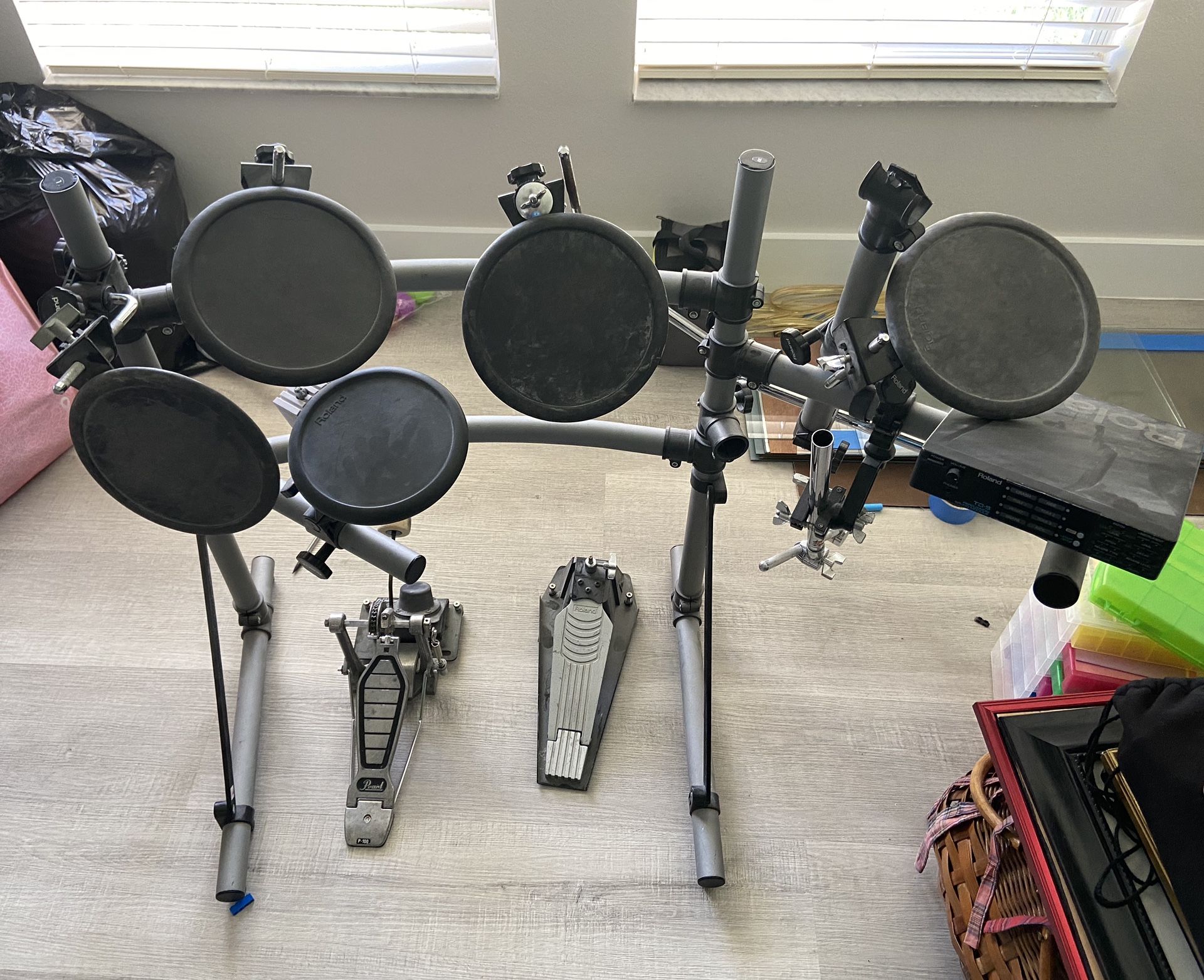 Roland Drum Set TD5 for Sale in Apopka, FL OfferUp