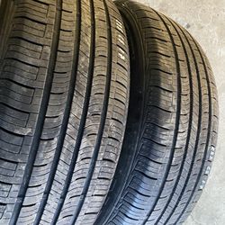 Pair Tires 225 65 17