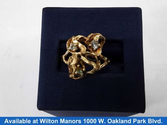 Women's Ring - Yellow Gold 14k (.585) 3.8 grams Size 9