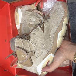 Travis Scott 6’s khaki