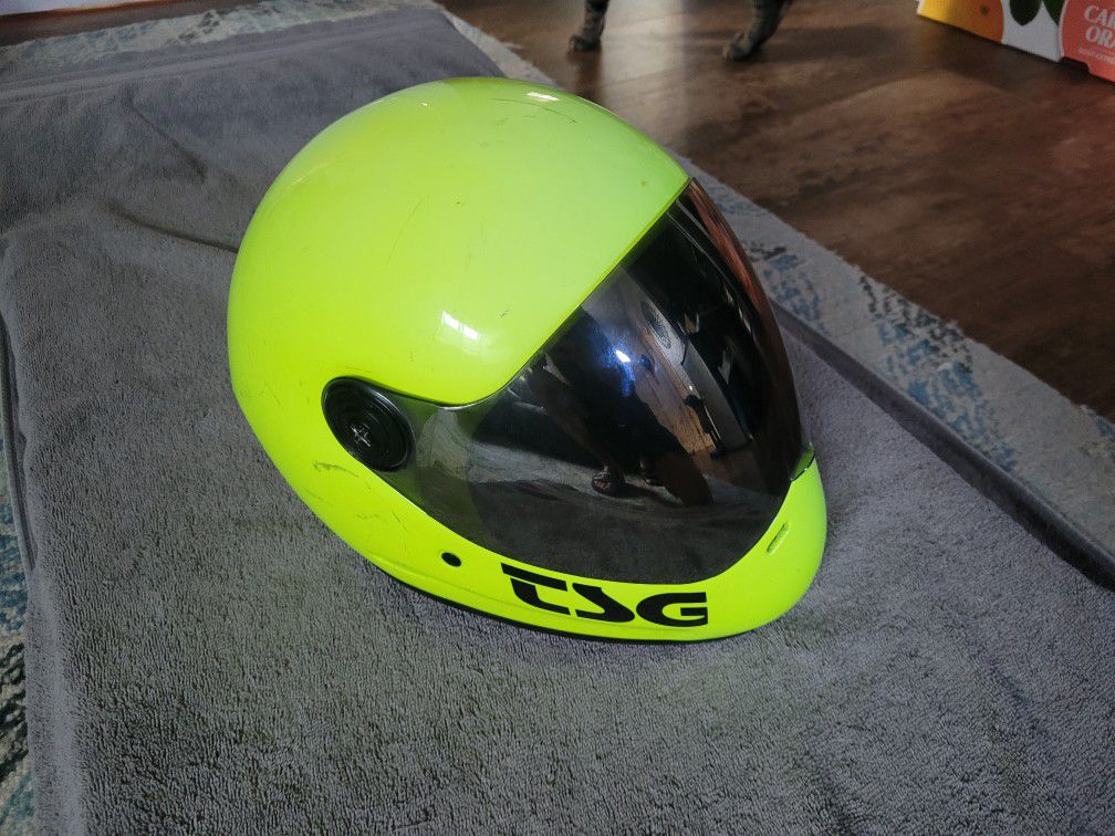 TSG Full helmet - Acid Yellow (Large)