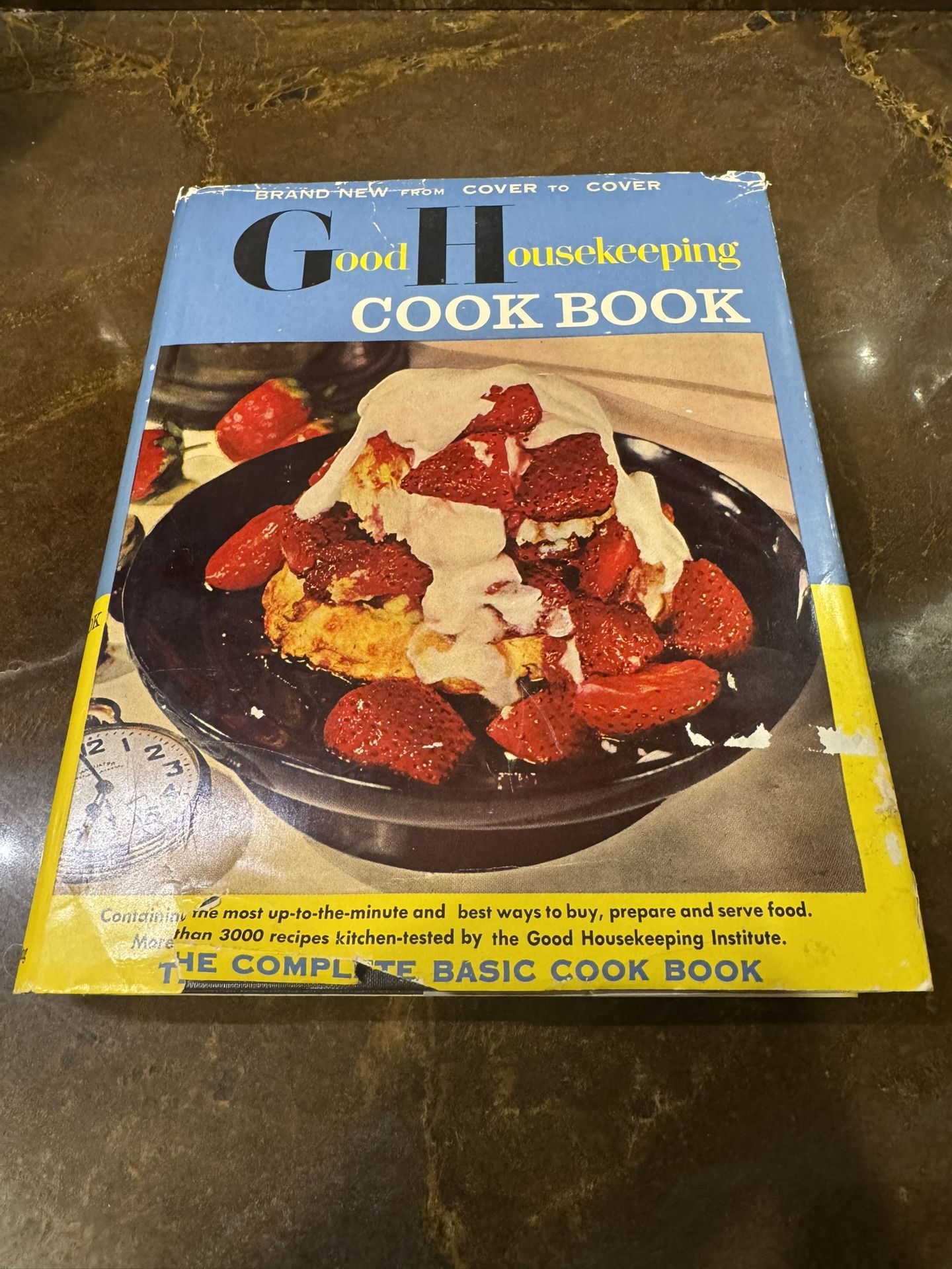 VIntage edition of The Good Housekeeping Cook Book - hard cover