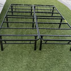 Queen Metal Bed Frame 