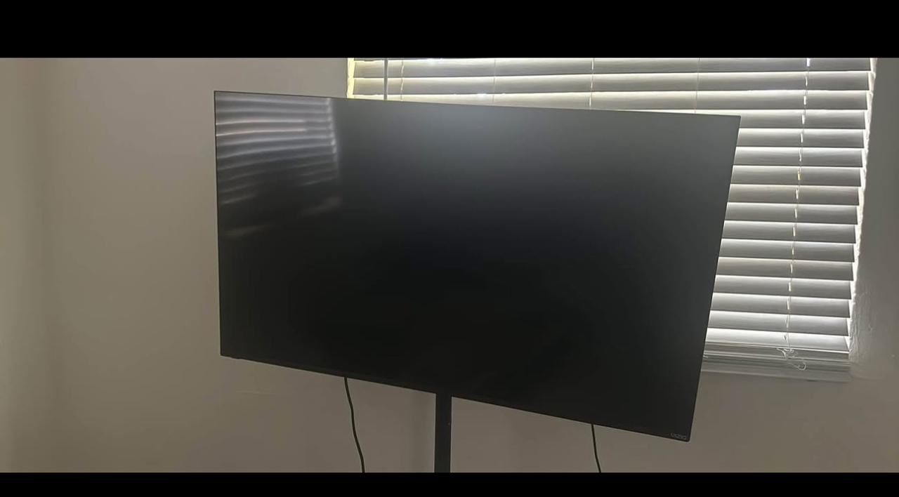 Smart 50” Vizio TV