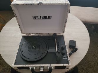 Victrola record player
