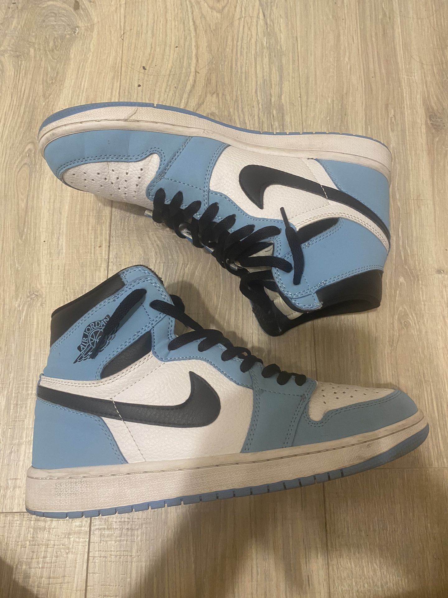 Size 10 - Jordan 1 Retro OG High University Blue (Read Description)