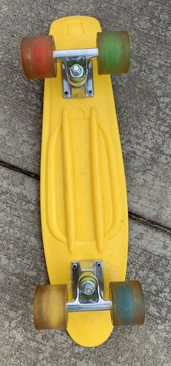 Merkapa 22” Skateboard with colorful Led Wheels