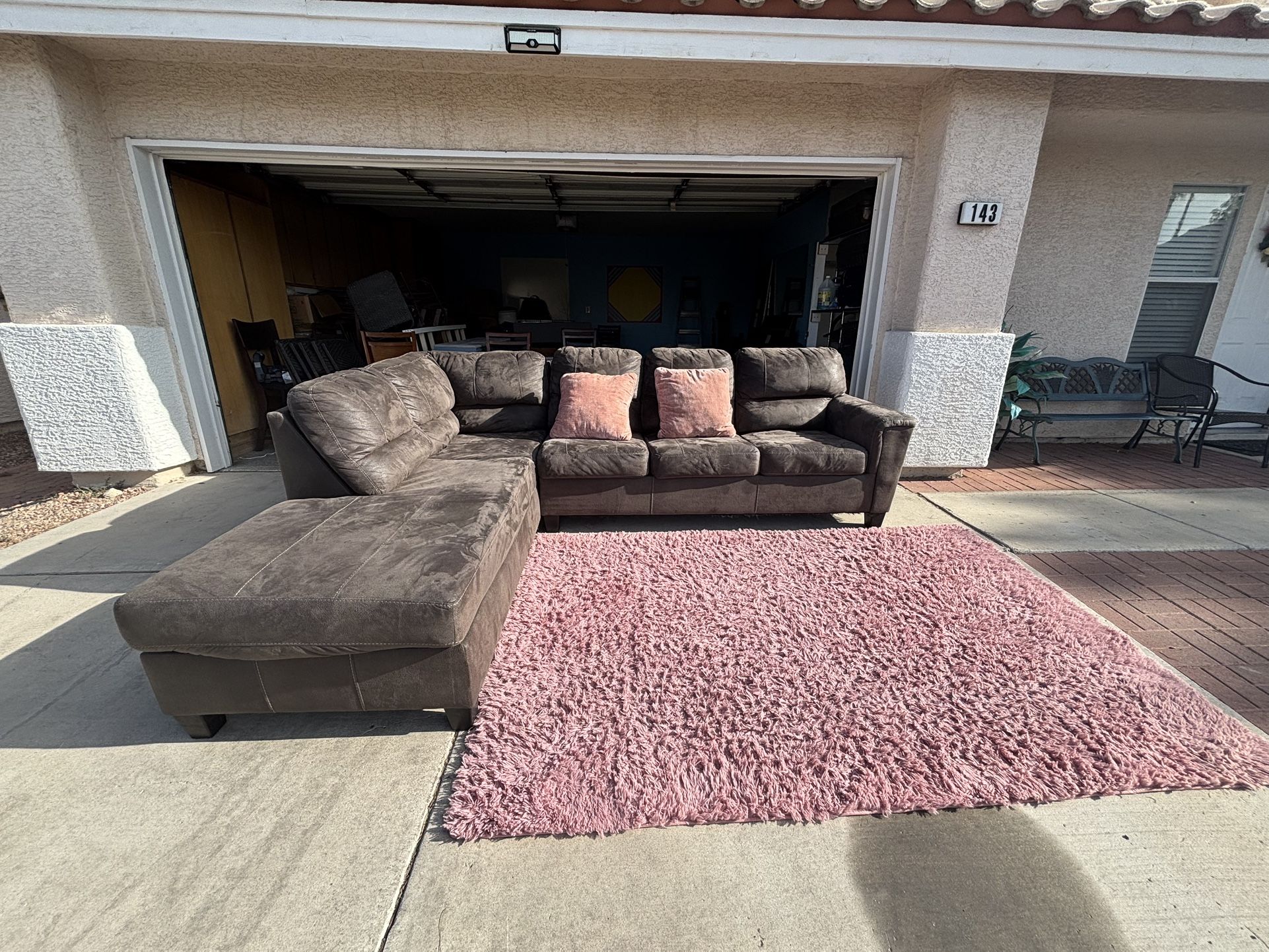 Oversize sectional couch with rug,can deliver