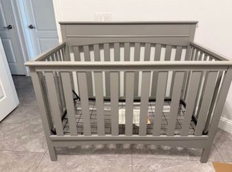 3 in 1 Convertible Baby Crib