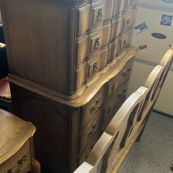 6 Piece Solid wood Bedroom Set