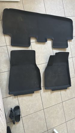 Floor mats for Tesla model Y