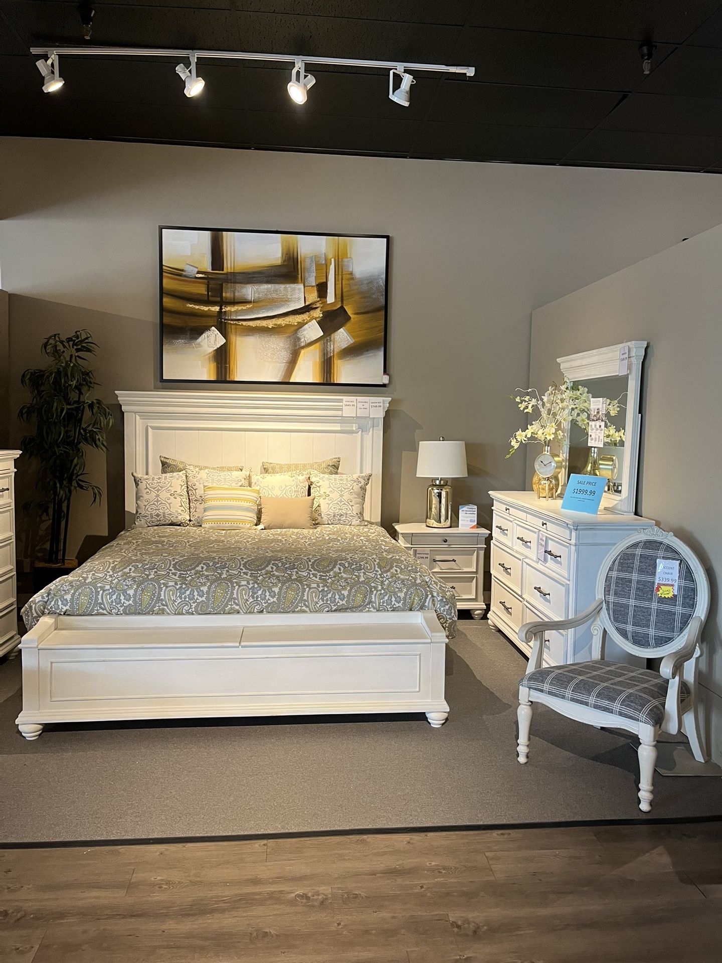 White 4PC King Bedroom Set 