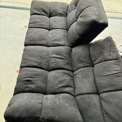 Black Futon