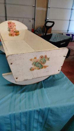 Vintage 1960 full size doll cradle