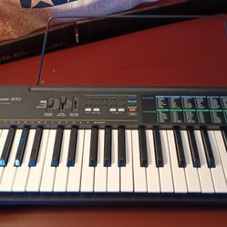 CONCERTMART-670 Electric Keyboard/Piano