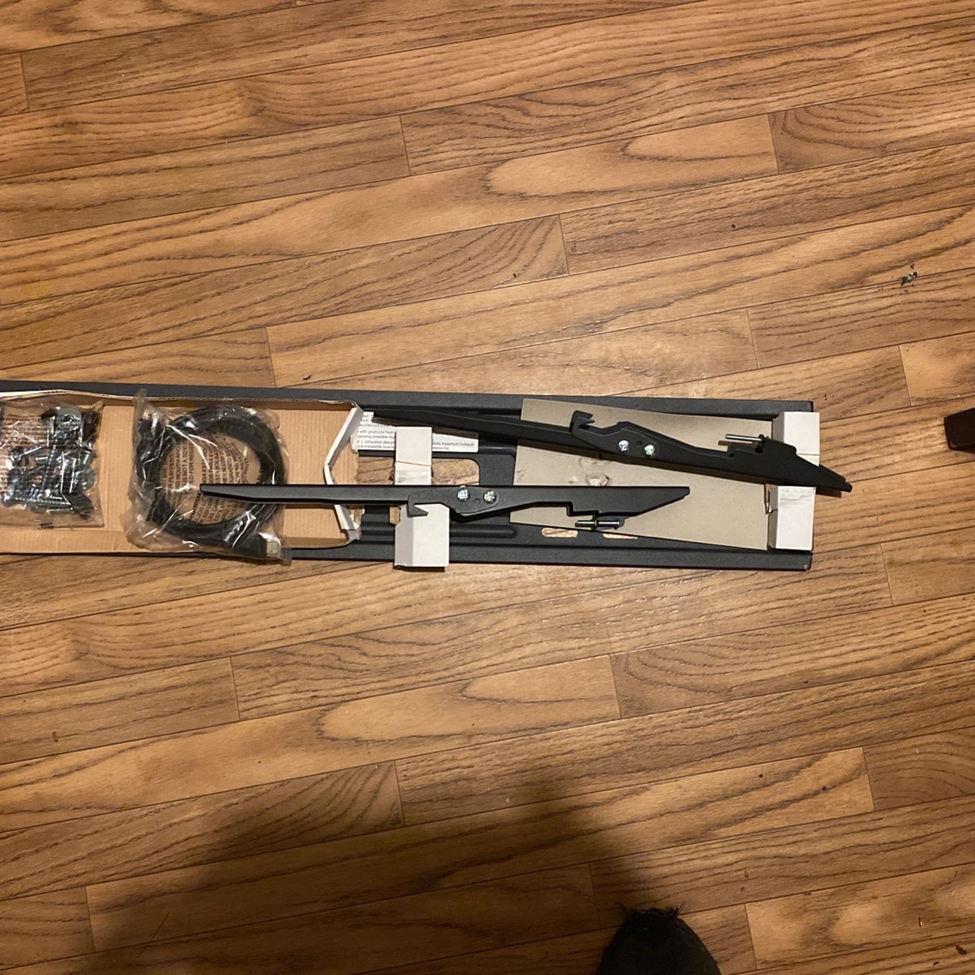 Universal Tv Wall Mount For 24”-84” TVs
