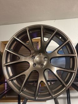 SRT hellcat wheels 22inch