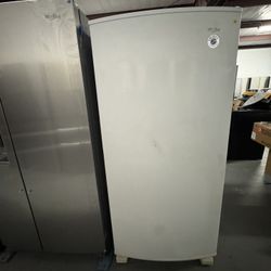 Upright Freezer 