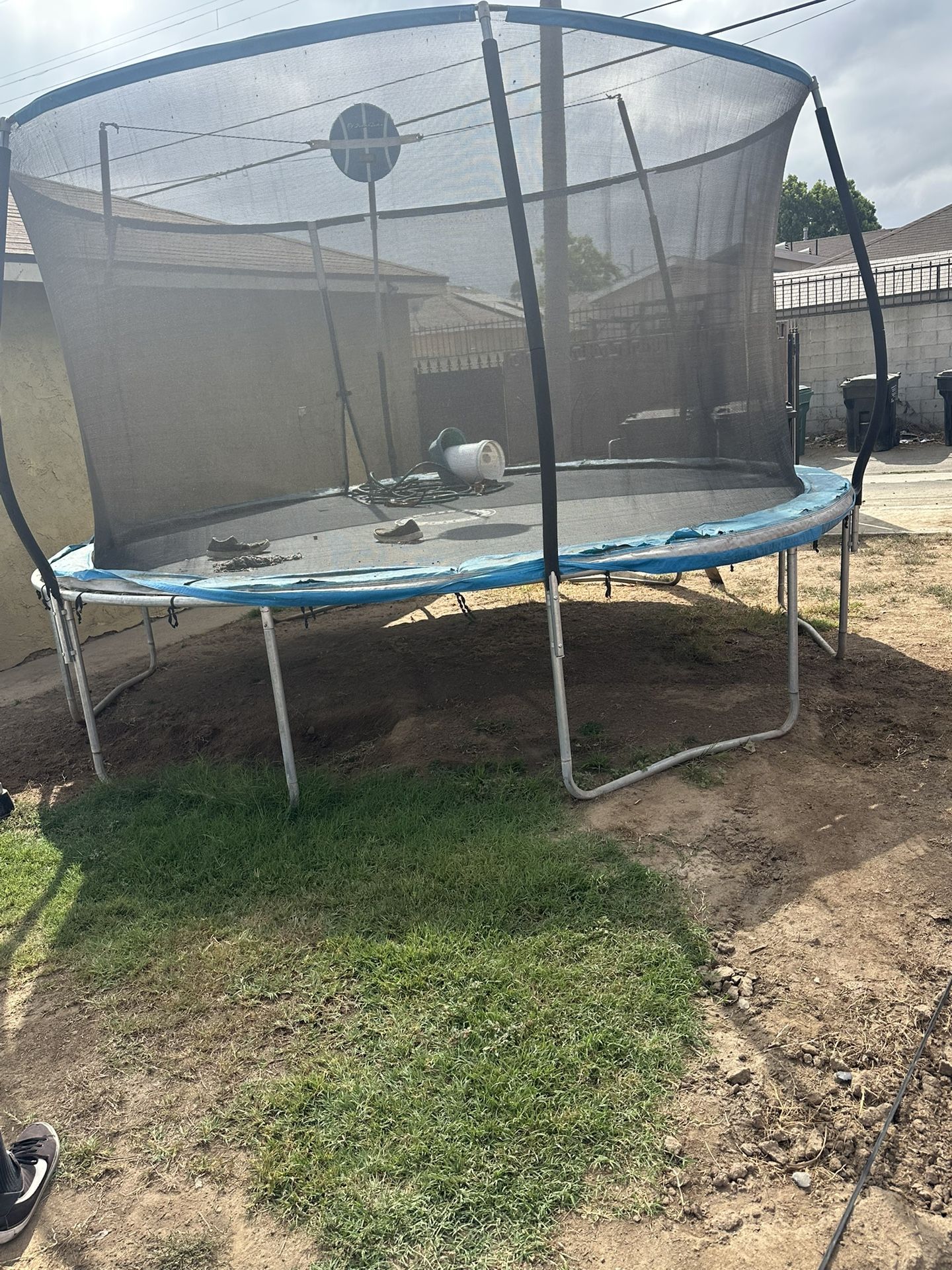 Trampoline