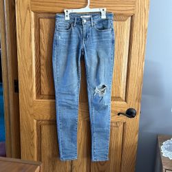 Levi’s 711 Distressed Skinny Jeans