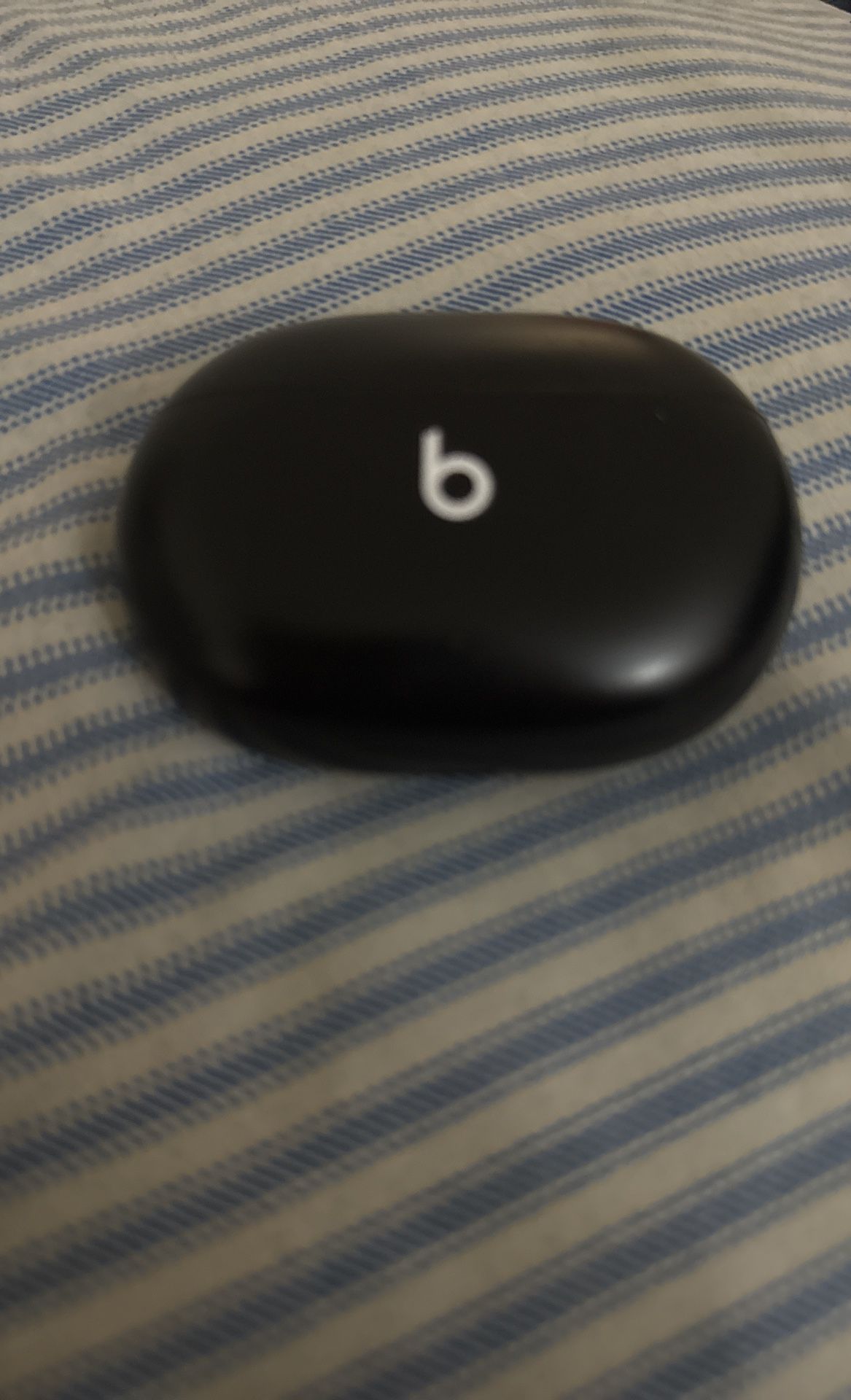 Beats Studio Buds