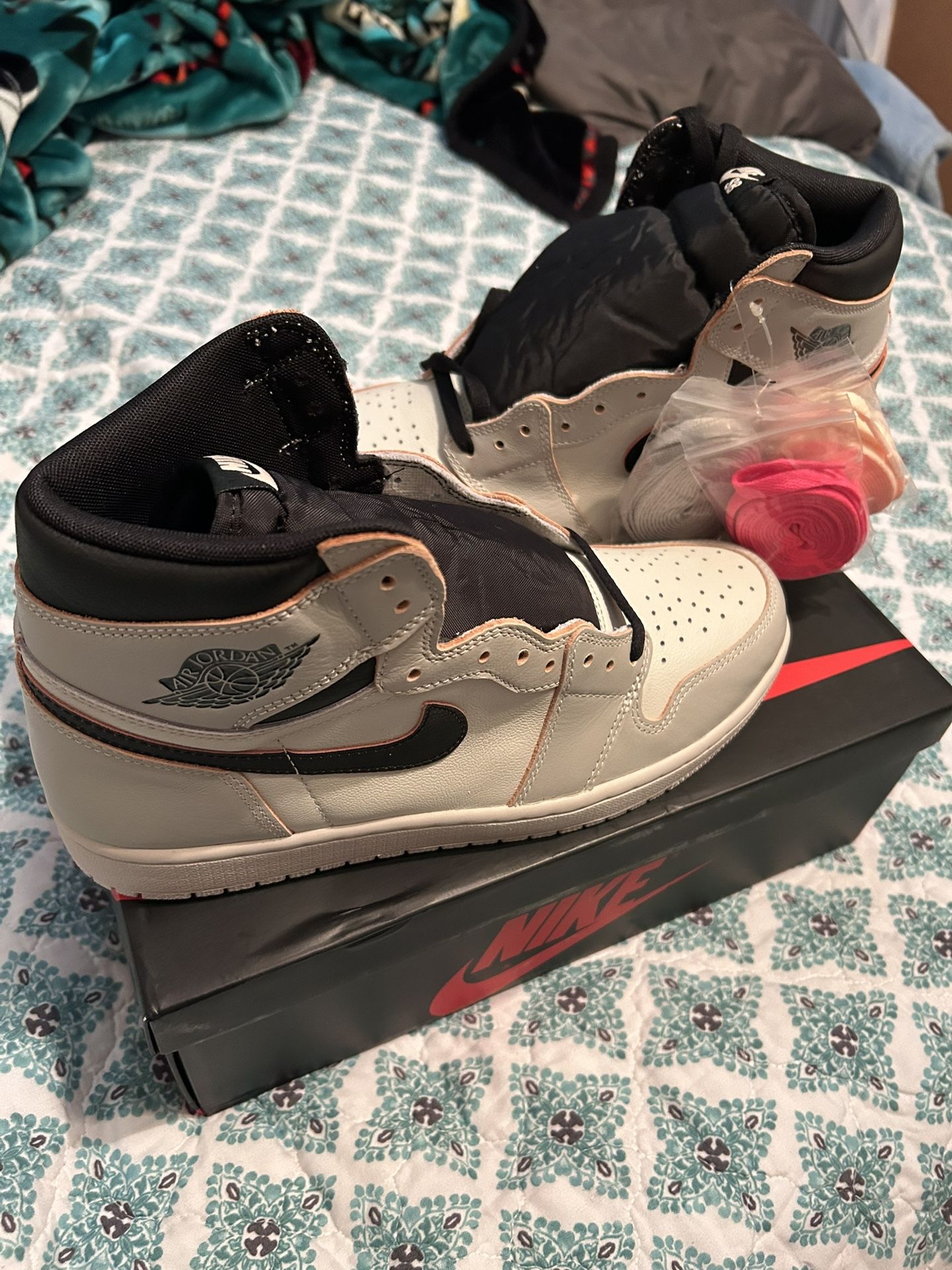 Jordan Retro 1’s NYC To Paris