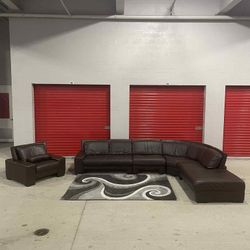 Luxury Italian Leather Sectional Couch CAN DELIVER🚚
