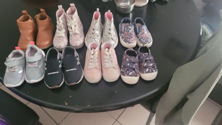 Toddlers size 5 girls shoes
