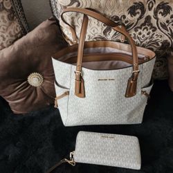 Michael Kors White bag & matching wallet