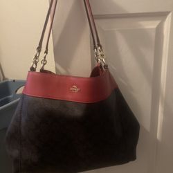 Authentic Coach Purse in Excellent Condition 