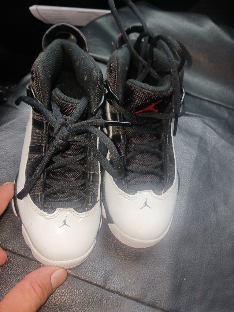 Jordan 6 Rings "Black/University Red" Preschool Boys' Shoe