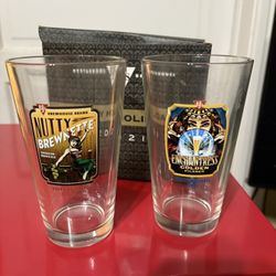 BJ’s Brew house 2021 Collectible Pilsner Glass Set! New Open Box.