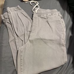 Men’s Elwood joggers size medium