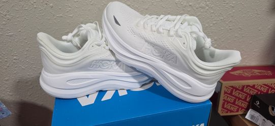 Hokas