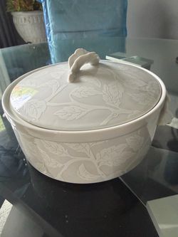 Shafford White Leaf covered Serving Dish.