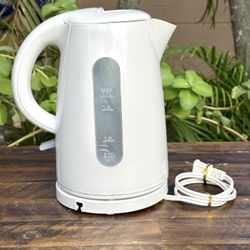 Walmart Electric Kettle 1.7L Model 550236 – 1500W White Corded Water Boiler