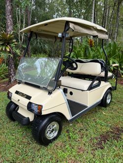 MINT 48 VOLT CLUB CAR GOLF CART!! NEW REAR SEAT KIT!!