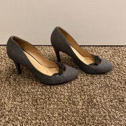 Gray Heels With Black Bows 