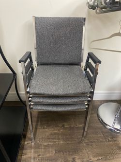 Set of 4 Modern Gray Office Chairs – Chrome Frame & Armrests