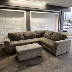 Gray Sectional W ottoman 