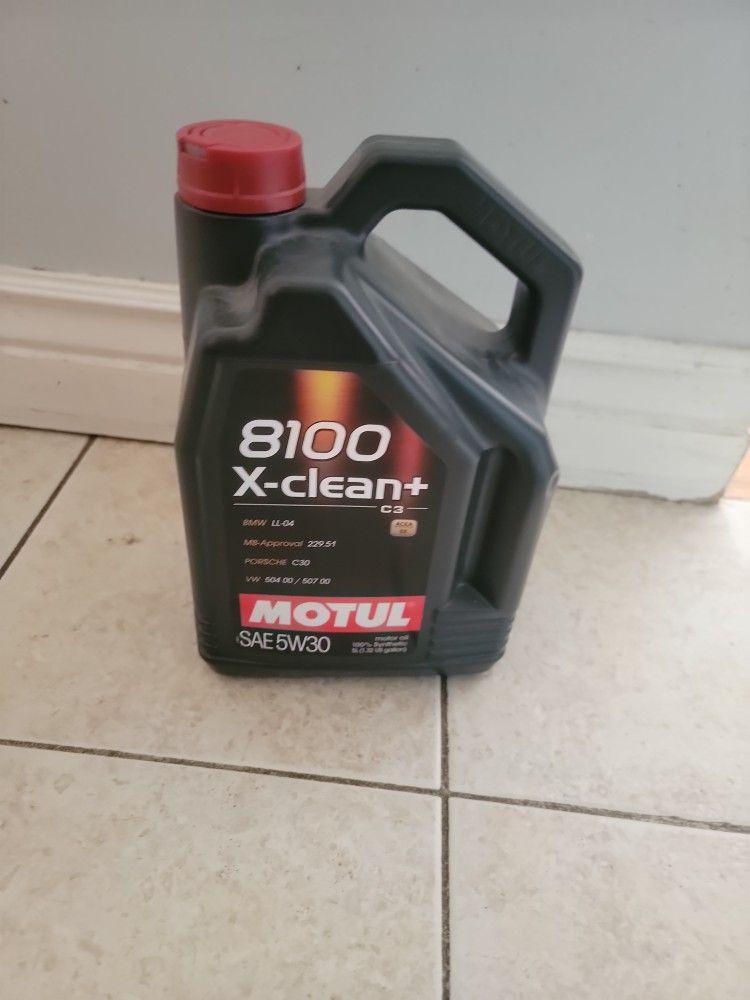 Motul 8100 X-clean+