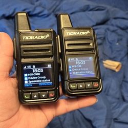 2 Global Radios 