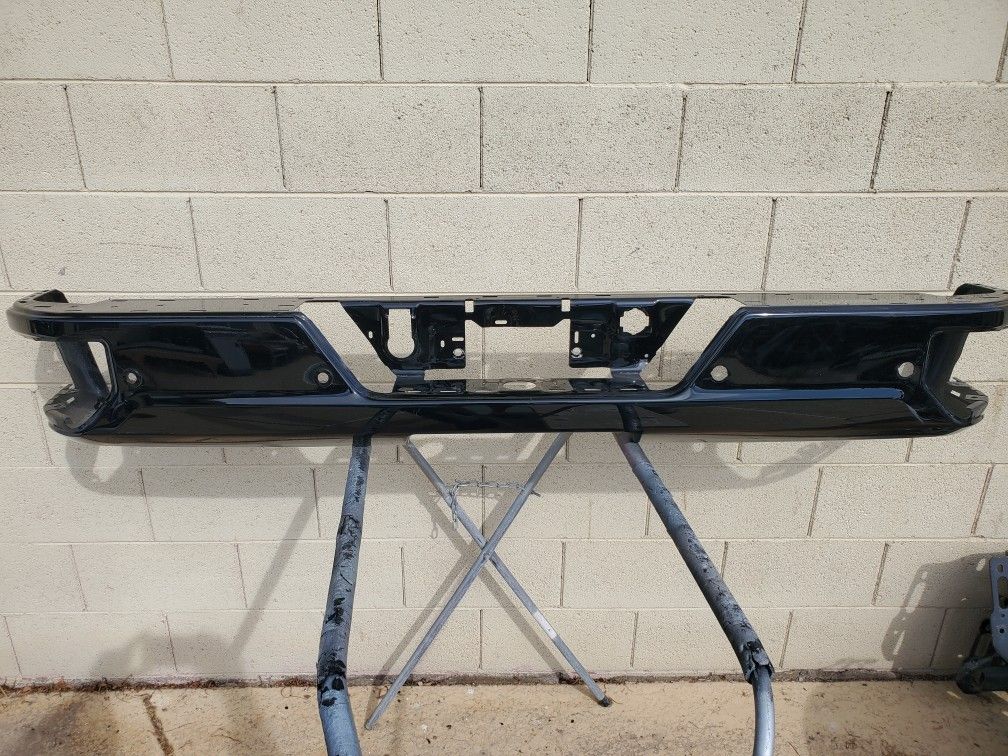 2024 GMC Sierra 2500 Bumper