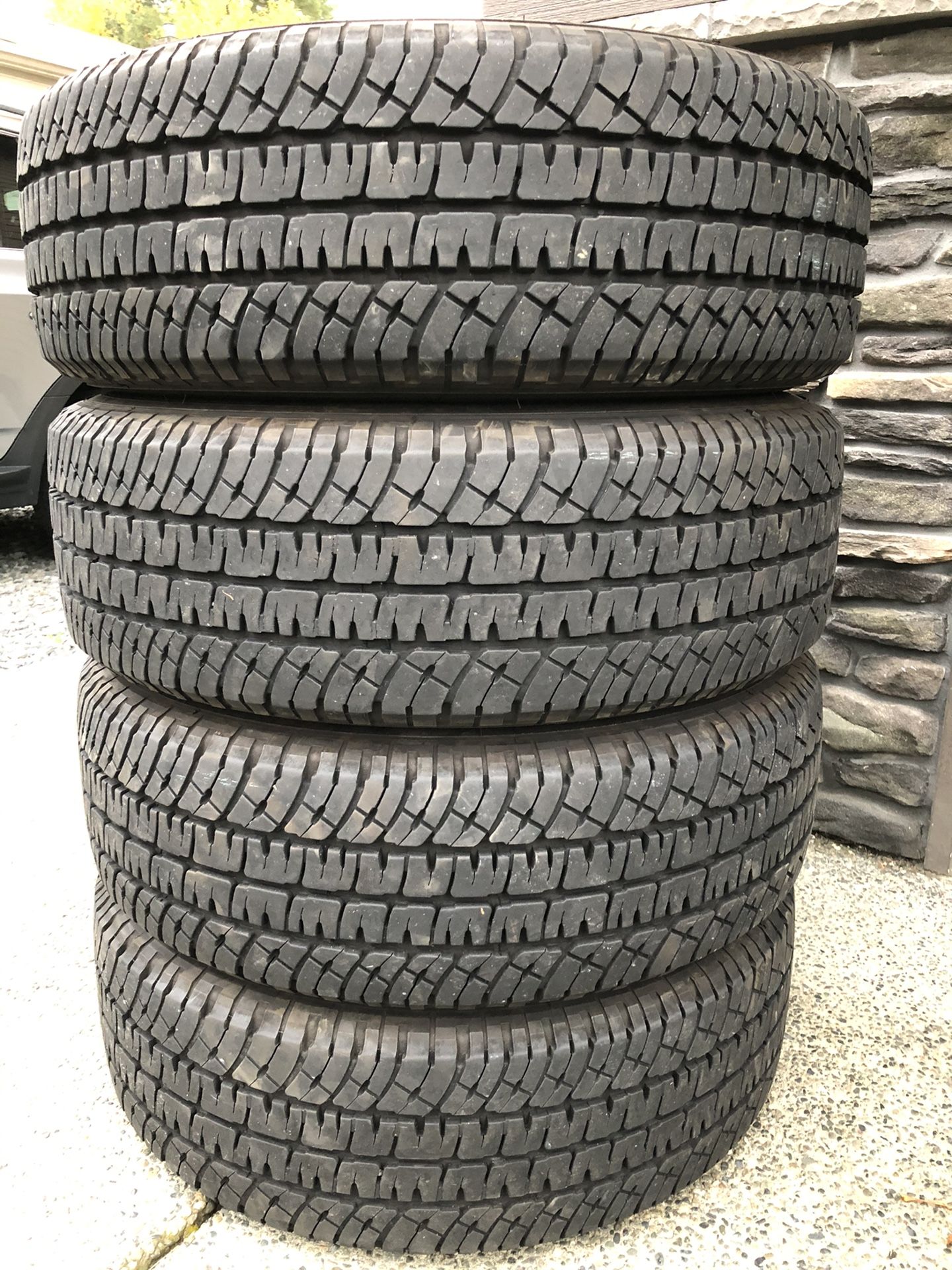 Michelin 265/70/18 truck tires 10 ply load range e for Sale in Everett