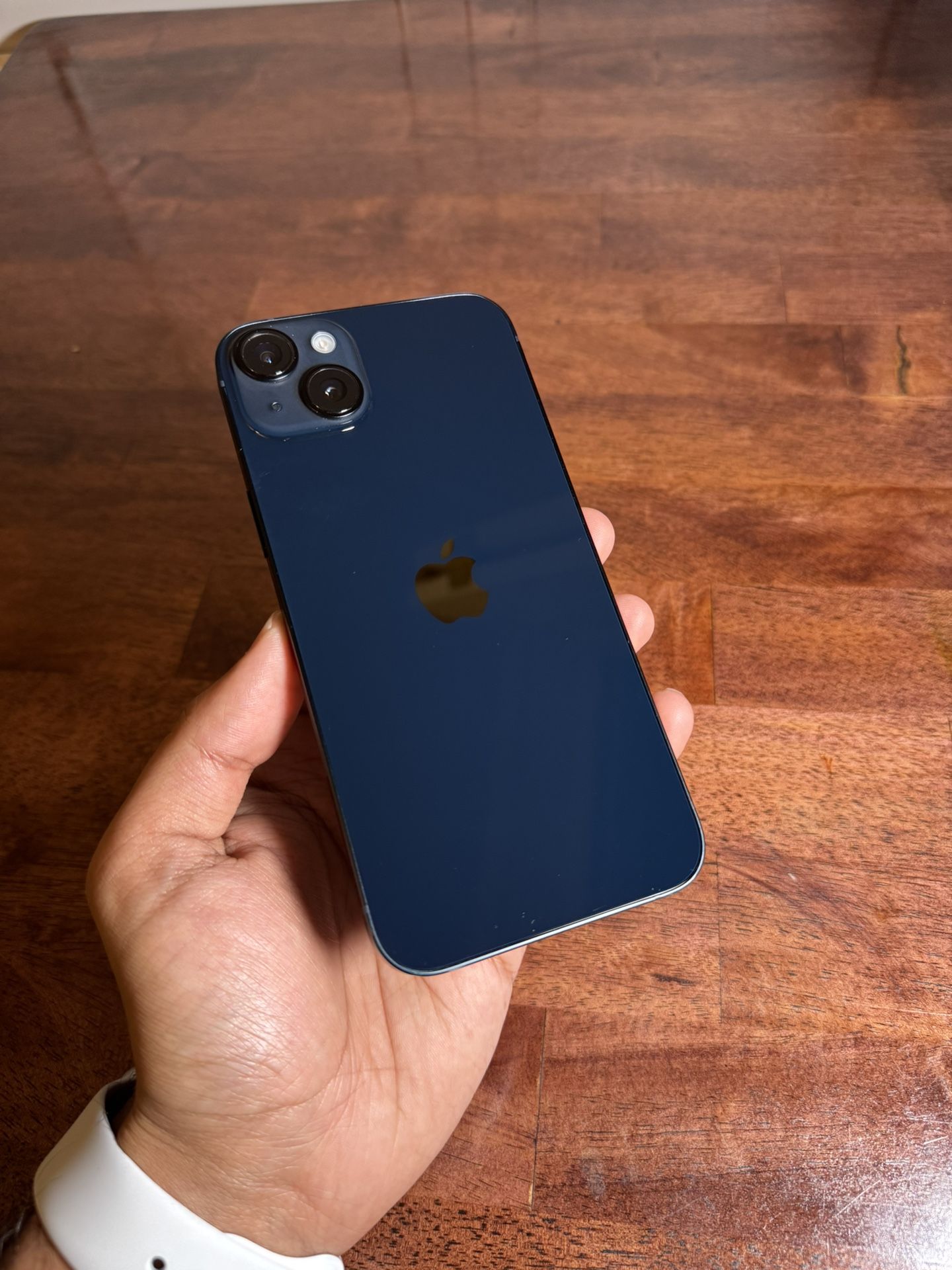 Apple iPhone 14 Plus, Unlocked, 256 GBs, 100% Battery Health, Excellent Condition, Clean IMEI